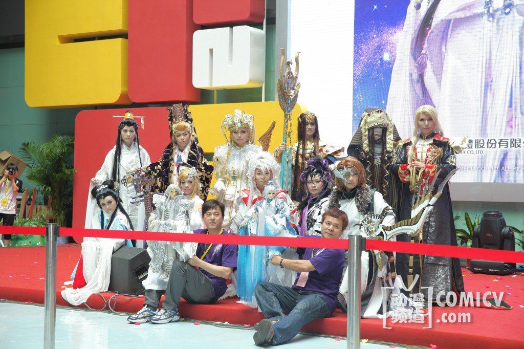 ���Ժ��԰��Ķ����Ļ���̨����?����?��չ2014���ݶ�����Ϸչ�߰����ն������껪